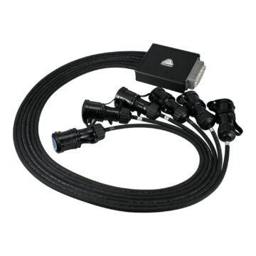 Power breakout from multipin box to 6 lidded CEE and Schuko sockets