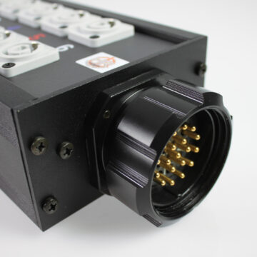 Distribuidor de corriente multipin: conector Socapex de 19 pines de entrada