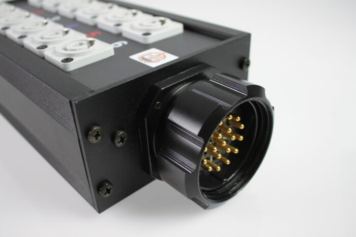 Distribuidor de corriente multipin: conector Socapex de 19 pines de entrada