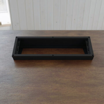 Caja de mesa para paneles y equipos de rack 19&Prime;, vac&iacute;a, sobre mesa &ndash; P&iacute;nanson WR SM